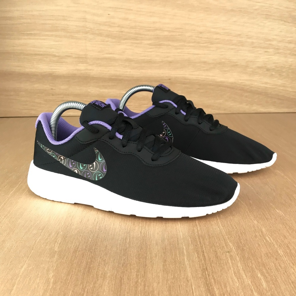 NIB Nike Tanjun Print Black Space Purple